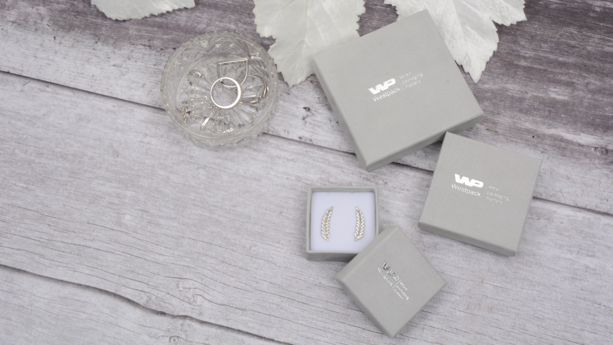 We welcome our new Belfast Velour Jewellery Boxes